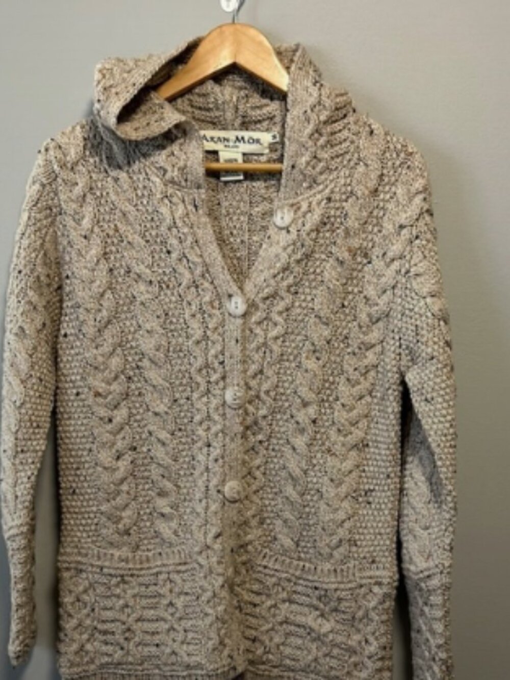 ☘️ AUTHENTIC HANDMADE IRISH KNITWEAR ☘️ - Aran Mor Hooded Cable Knit Cardigan